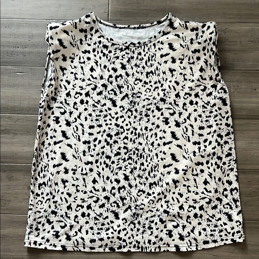 Leopard Print Sleeveless Top